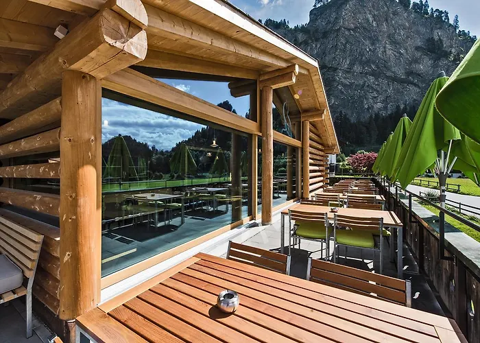 Ustria Parlatsch Trin