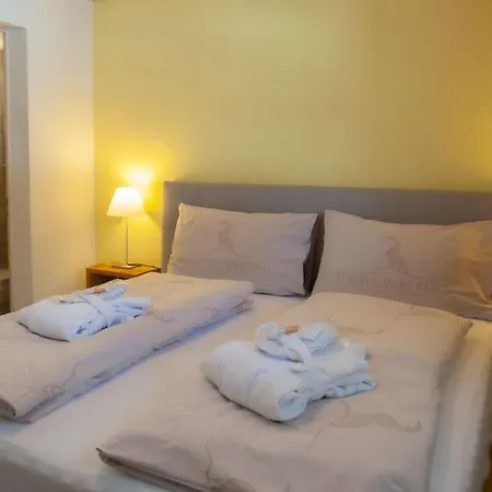 Ustria Parlatsch Trin